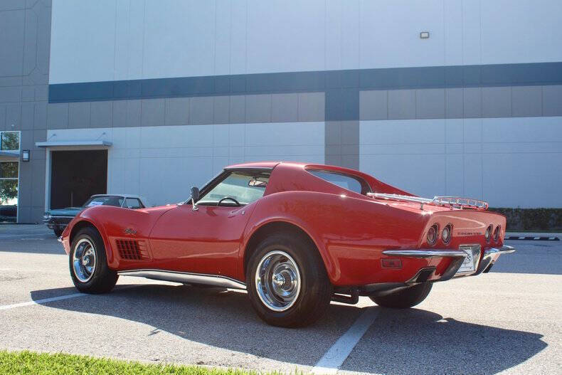 Chevrolet-Corvette-Coupe-1971-Red-Black-82419-9