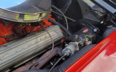 Chevrolet-Corvette-convertible-1961-red-160934-14