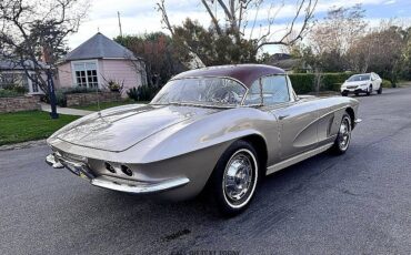 Chevrolet-Corvette-convertible-1962-2-4