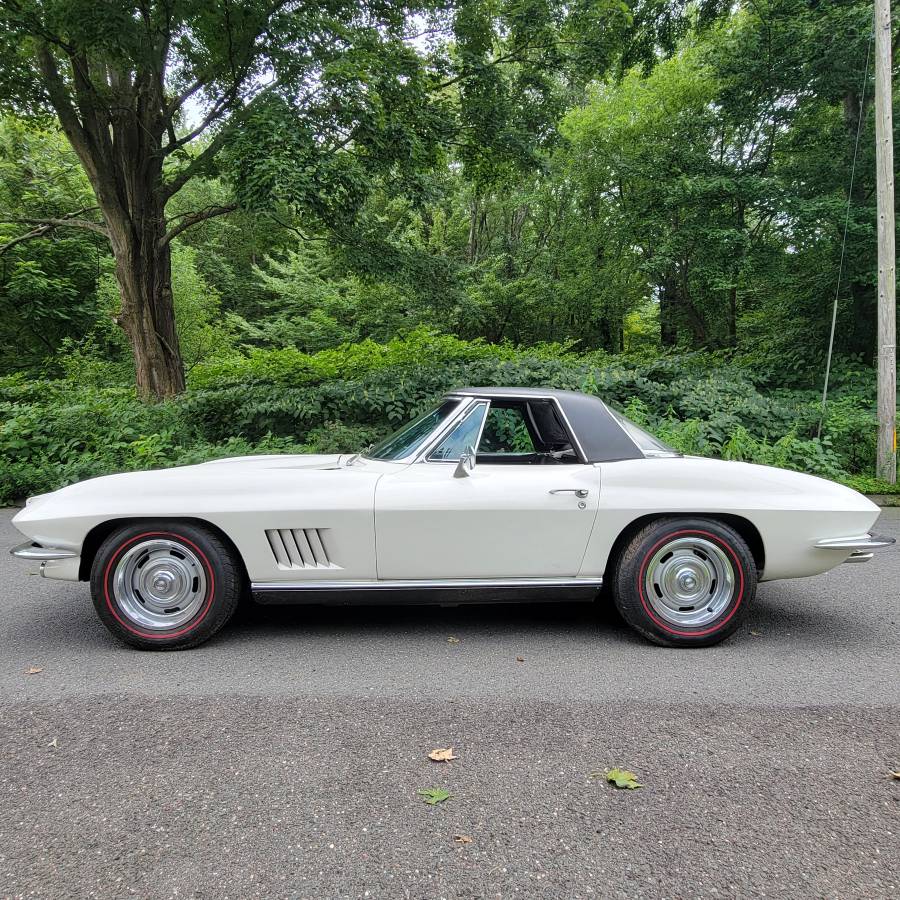 Chevrolet-Corvette-convertible-1967-white-160934-7