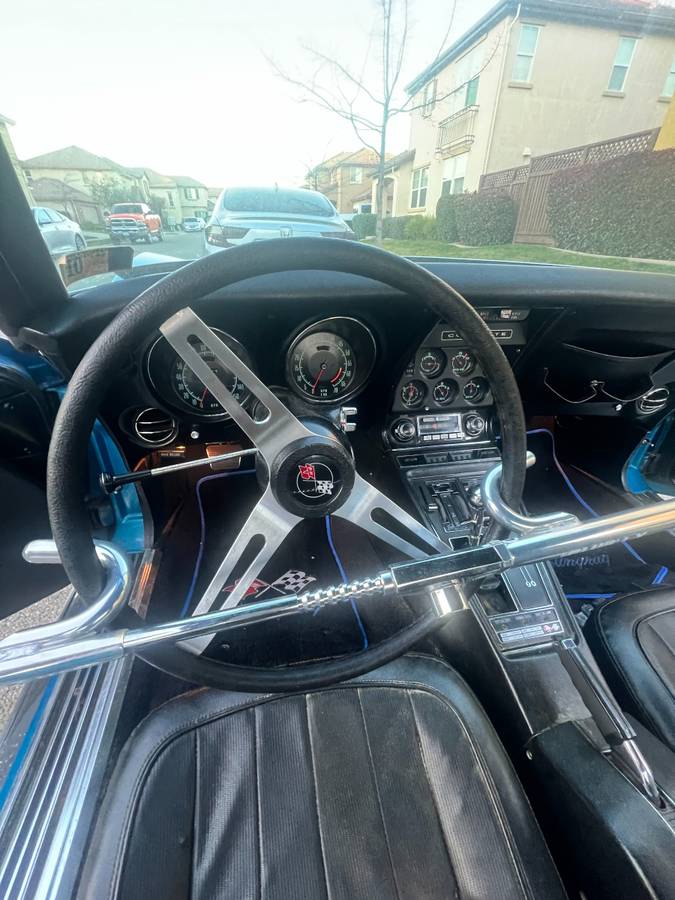 Chevrolet-Corvette-convertible-1969-blue-37176-10