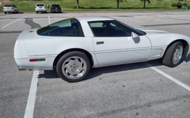 Chevrolet-Corvette-corvette-amp-convertible-1995-white-65983