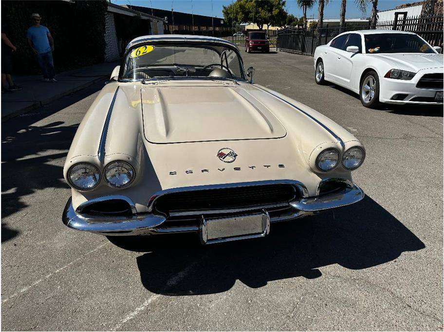 Chevrolet-Corvette-coupe-1962-5407-5