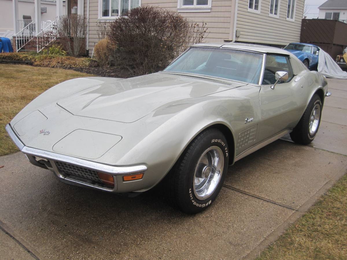 Chevrolet-Corvette-stingray-1972-122310-14