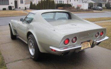 Chevrolet-Corvette-stingray-1972-122310-2