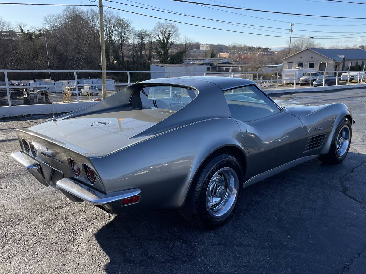 Chevrolet-Corvette-stingray-1972-grey-117868-4