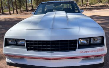 Chevrolet-El-Camino-1979-White-Black-82040-1