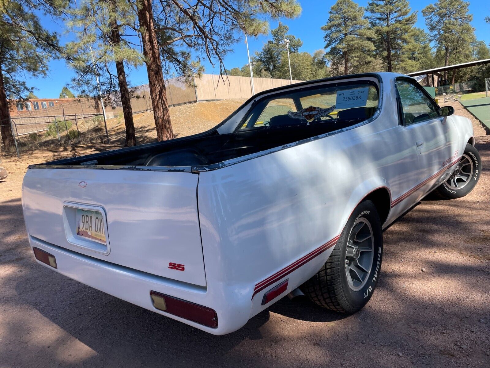 Chevrolet-El-Camino-1979-White-Black-82040-6