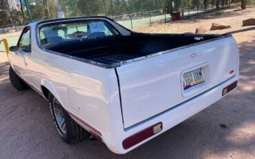 Chevrolet-El-Camino-1979-White-Black-82040-7