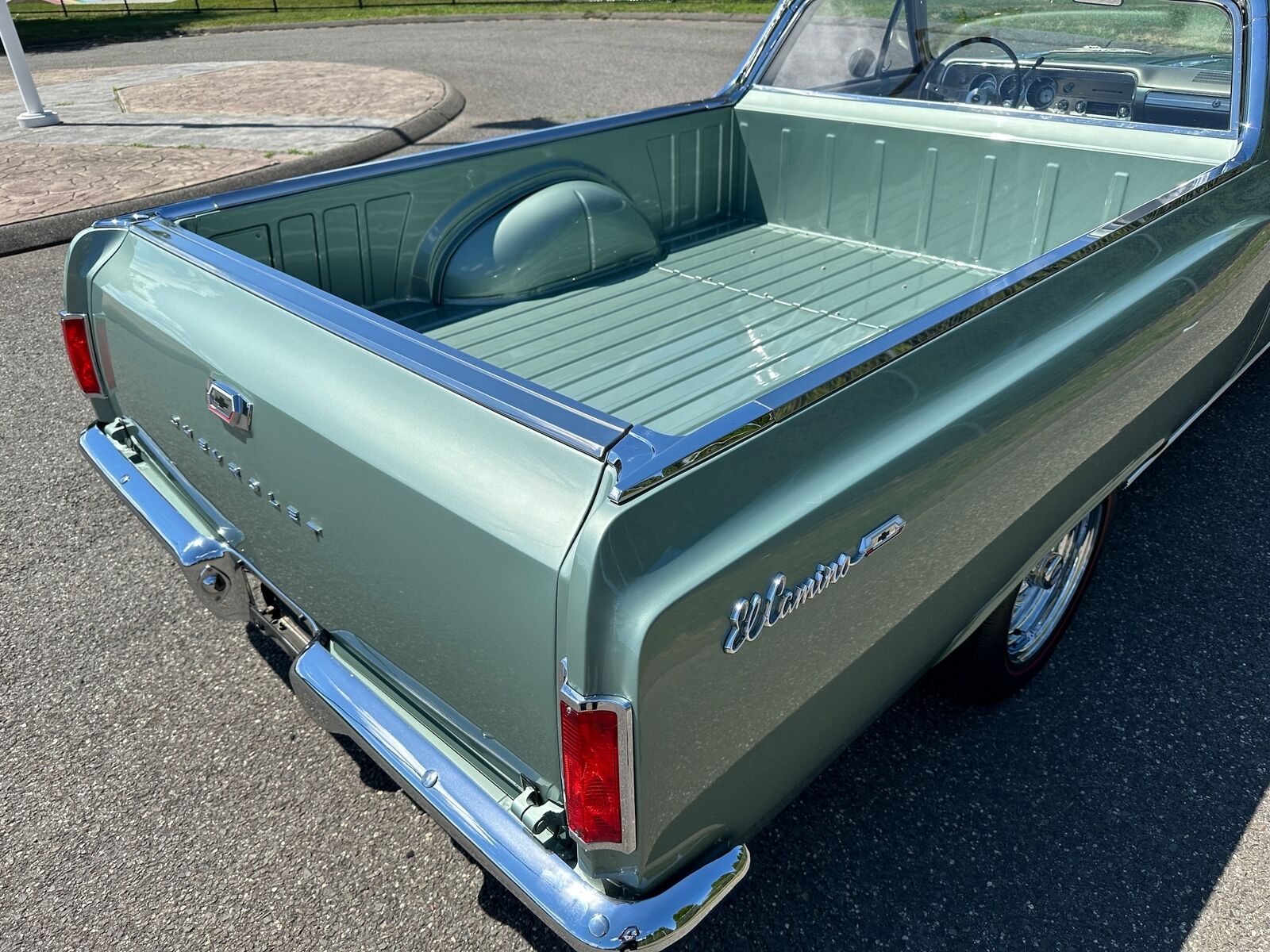 Chevrolet-El-Camino-Pickup-1965-Green-Tan-157555-3