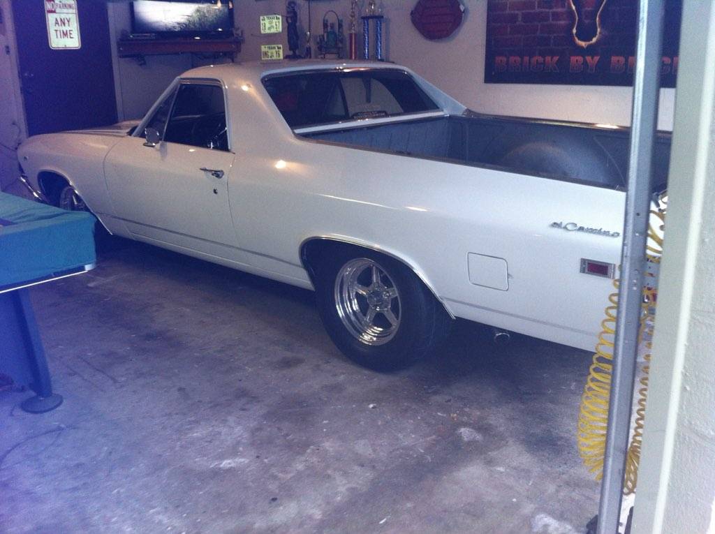 Chevrolet-El-camino-1969-white-1931