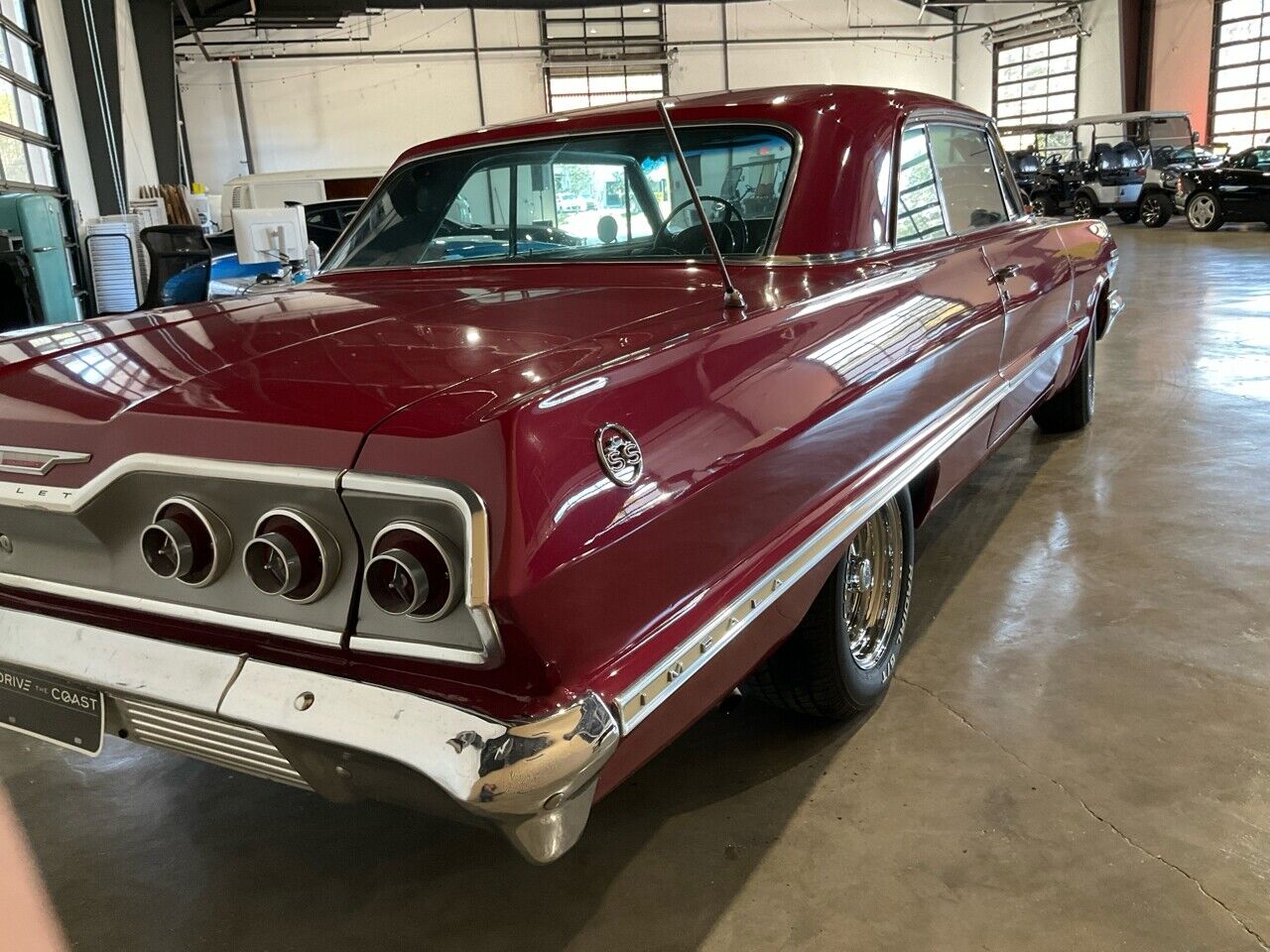 Chevrolet-Impala-1963-Red-Black-78951-13