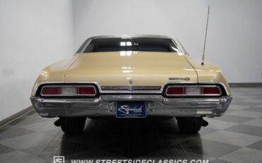 Chevrolet-Impala-1967-Gold-Black-62848-10