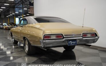 Chevrolet-Impala-1967-Gold-Black-62848-8