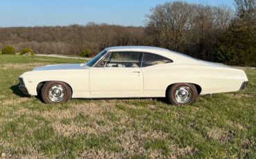 Chevrolet-Impala-1967-white-161-1