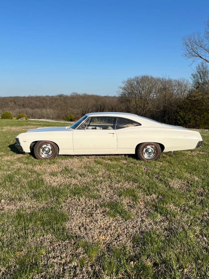 Chevrolet-Impala-1967-white-161-1