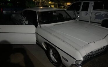 Chevrolet-Impala-1968-white-198683-4