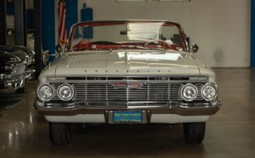 Chevrolet-Impala-Cabriolet-1961-White-119402-12