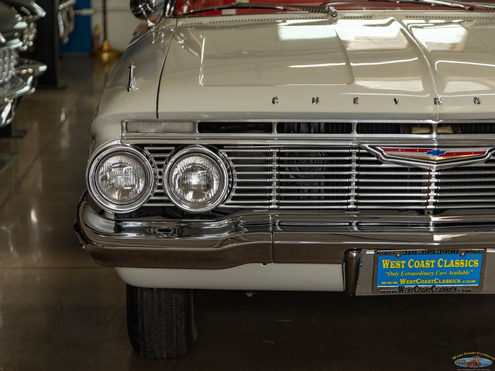 Chevrolet-Impala-Cabriolet-1961-White-119402-13