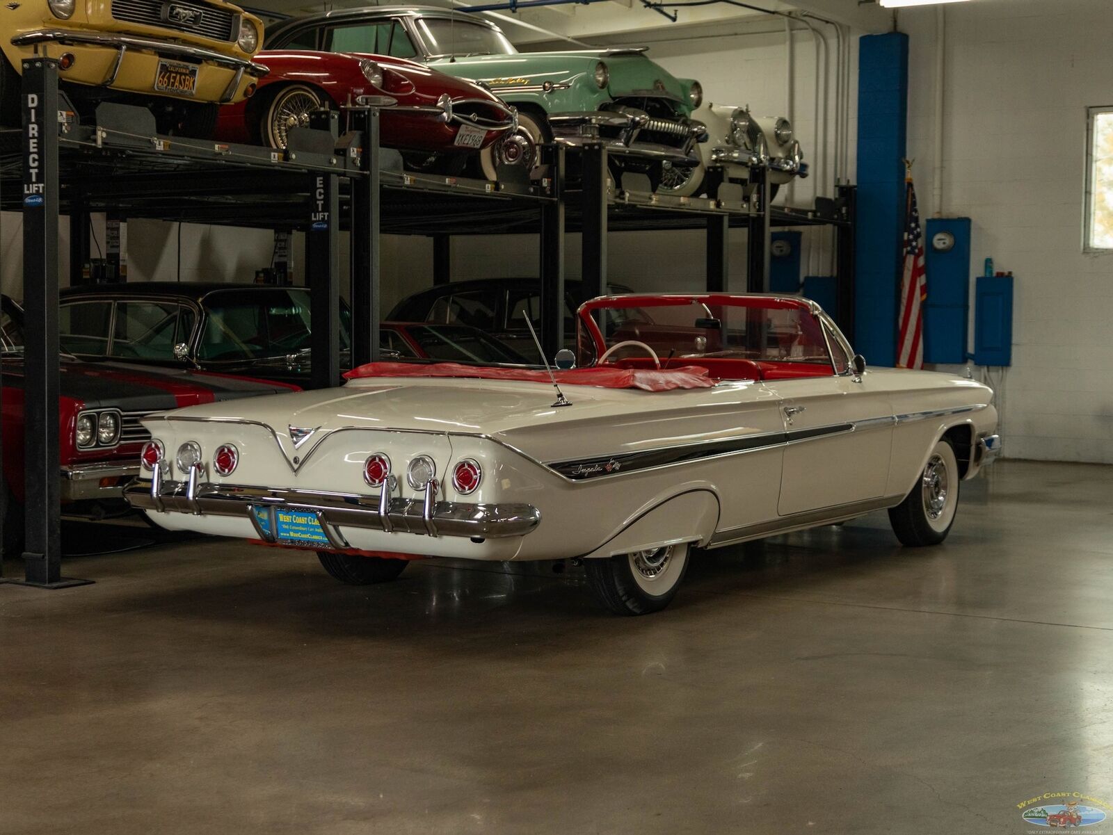 Chevrolet-Impala-Cabriolet-1961-White-119402-24