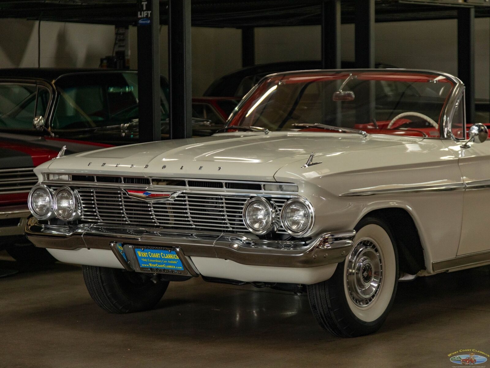 Chevrolet-Impala-Cabriolet-1961-White-119402-7