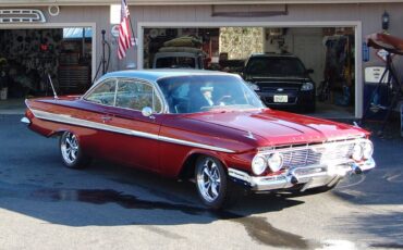 Chevrolet-Impala-bubbletop-1961-custom-161