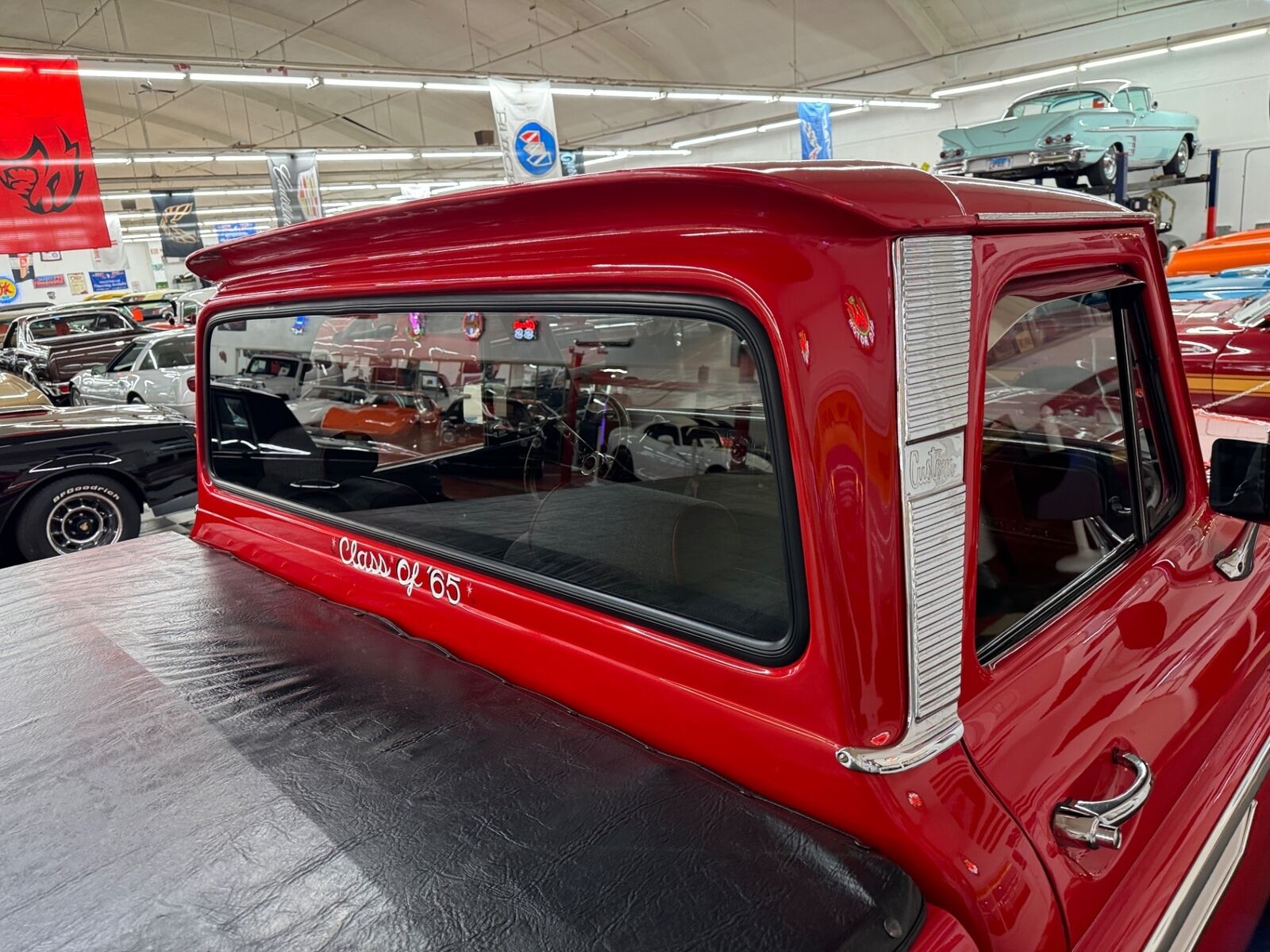 Chevrolet-Other-Pickups-1965-Red-Gray-916-14