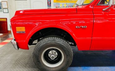 Chevrolet-Other-Pickups-1972-Red-Black-2165-35