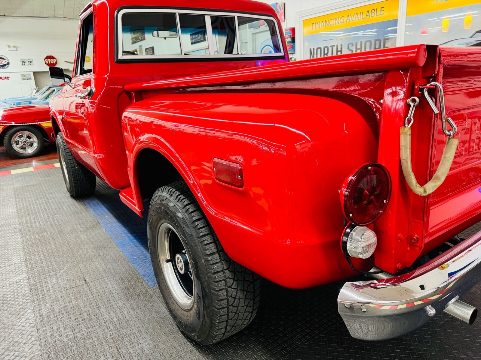 Chevrolet-Other-Pickups-1972-Red-Black-2165-39