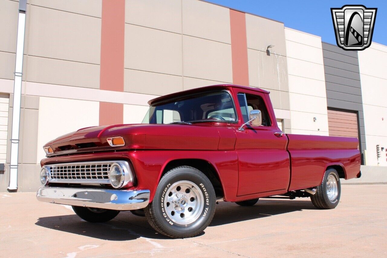 Chevrolet-Other-Pickups-Pickup-1963-Red-Gray-5781-2