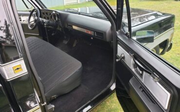 Chevrolet-S10-pickup-1978-black-198683-2