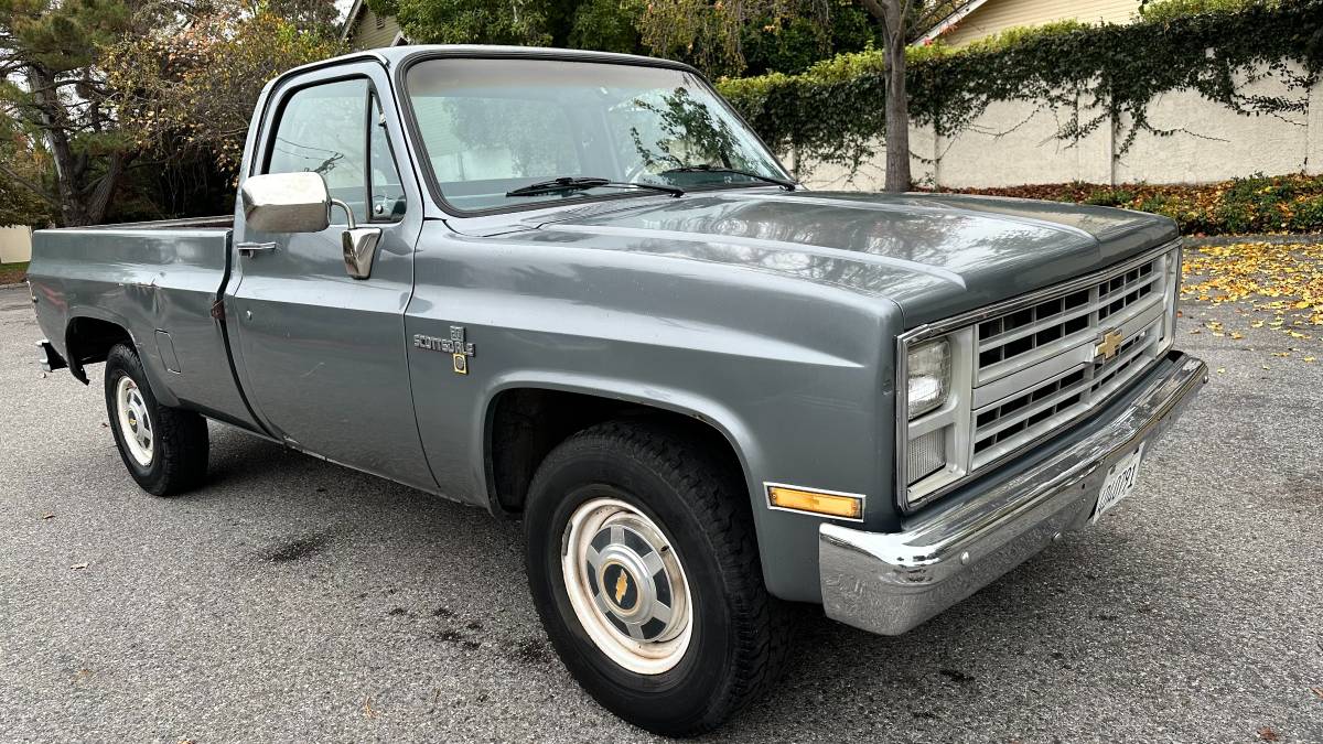 Chevrolet-Scottsdale-r20-conventional-34-ton-1987-grey-74419-2