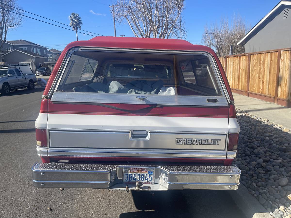 Chevrolet-Silverado-1500-1984-red-199558-7