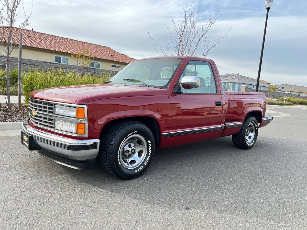 Chevrolet-Silverado-1500-1991-red-53108-1