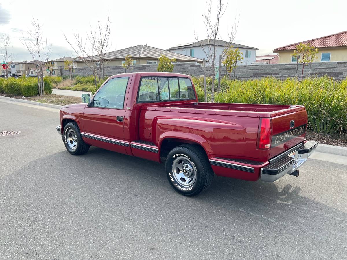 Chevrolet-Silverado-1500-1991-red-53108-5