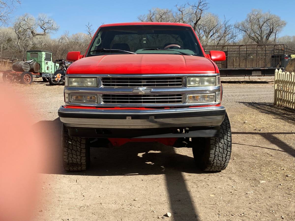 Chevrolet-Silverado-1500-1995-red-563-3