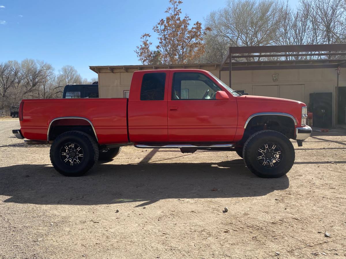 Chevrolet-Silverado-1500-1995-red-563-7