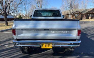 Chevrolet-Silverado-k10-1978-silver-1320-2