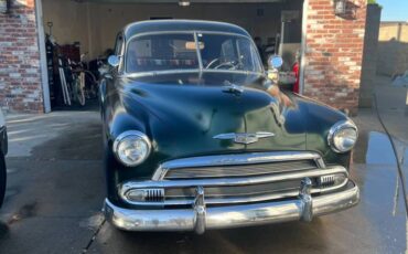 Chevrolet-Styleline-deluxe-1951-green-118528-2