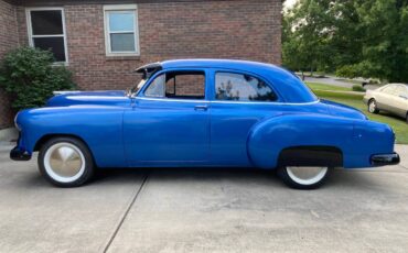 Chevrolet-Styleline-deluxe-1952-blue-79577-1