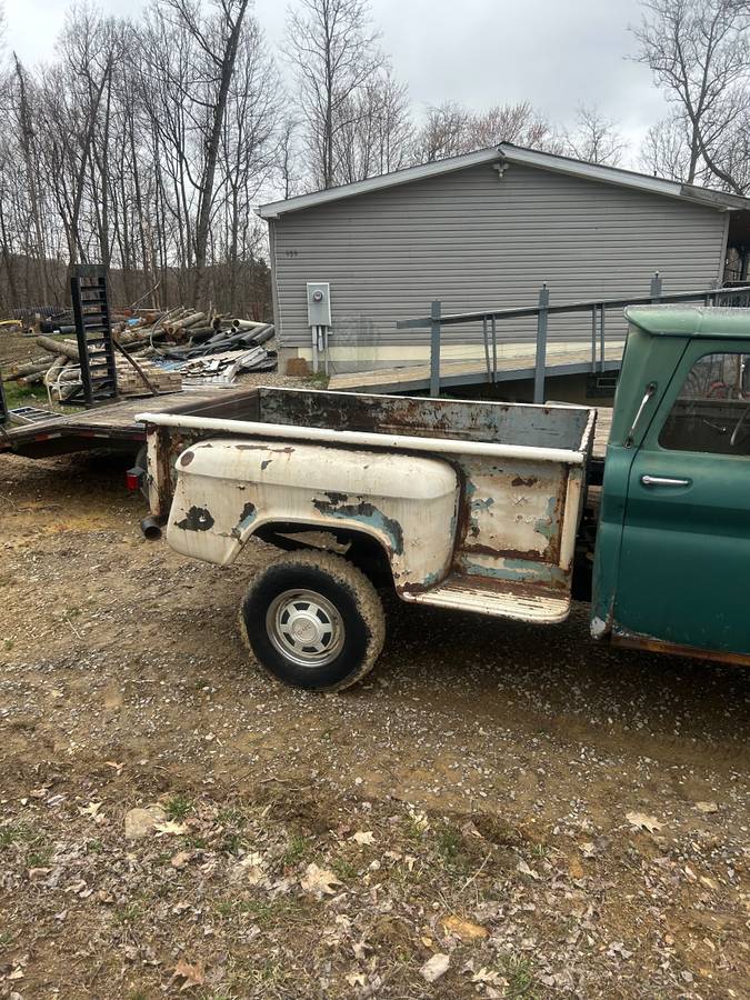 Chevrolet-Truck-1966-green-87777-4