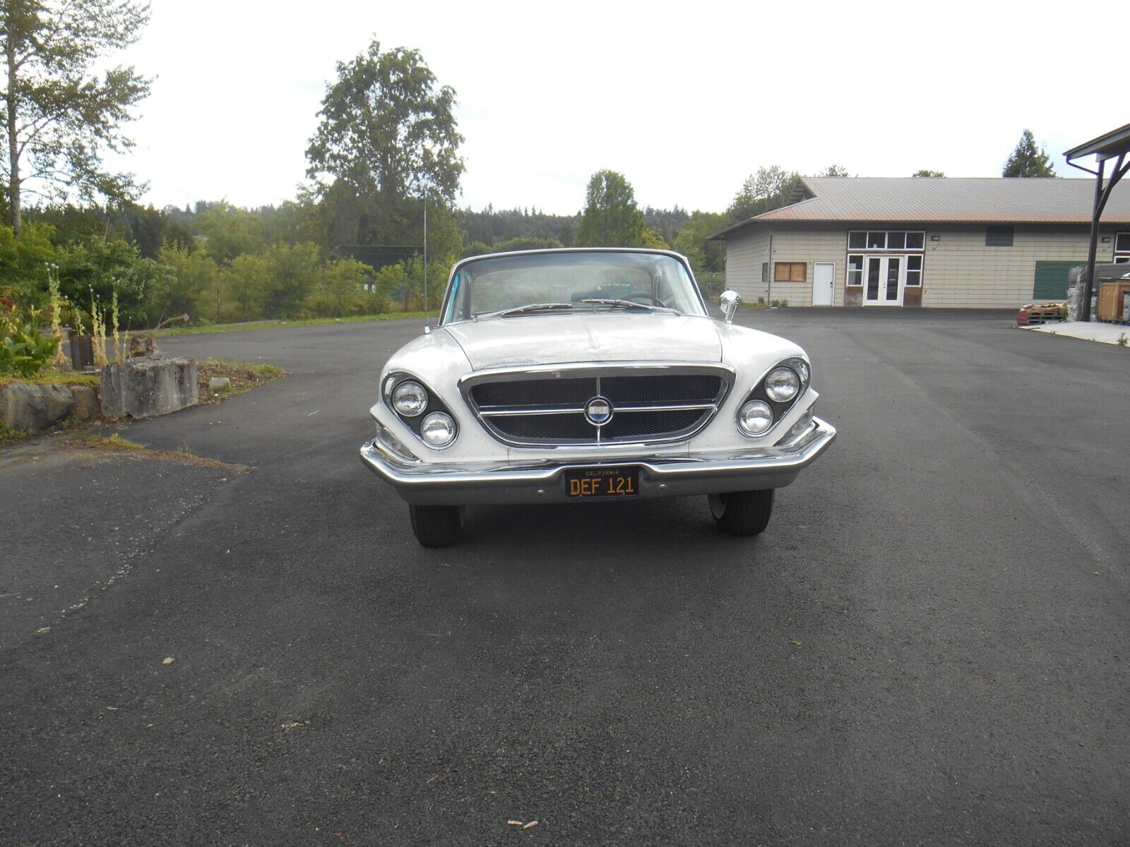 Chrysler-300-Series-Coupe-1962-White-Red-109435-8