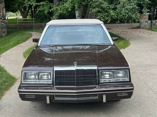 Chrysler-Lebaron-convertible-1983-brown-97853-4