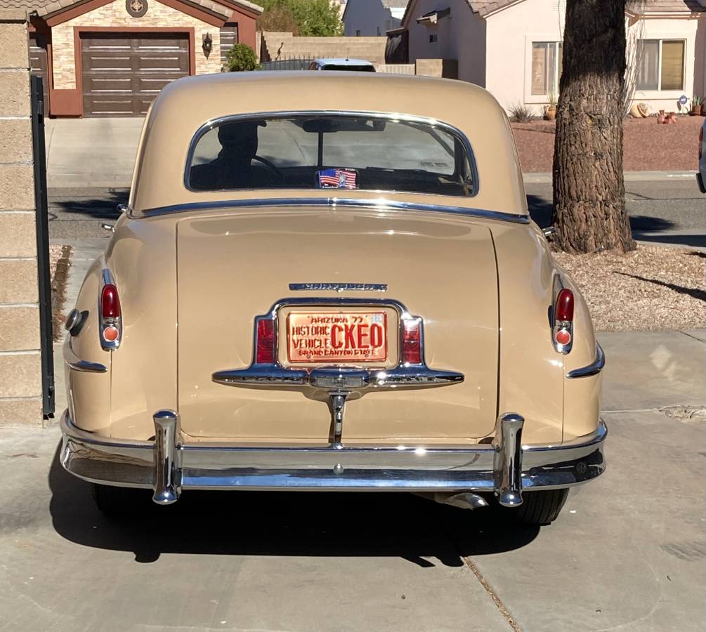 Chrysler-New-yorker-highlander-1949-brown-107787-2