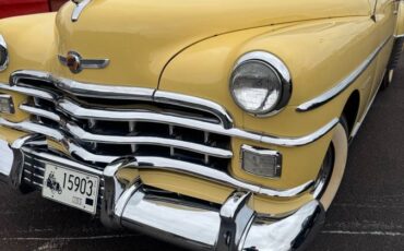 Chrysler-Windsor-1950-yellow-157715-10