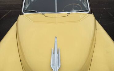 Chrysler-Windsor-1950-yellow-157715-11