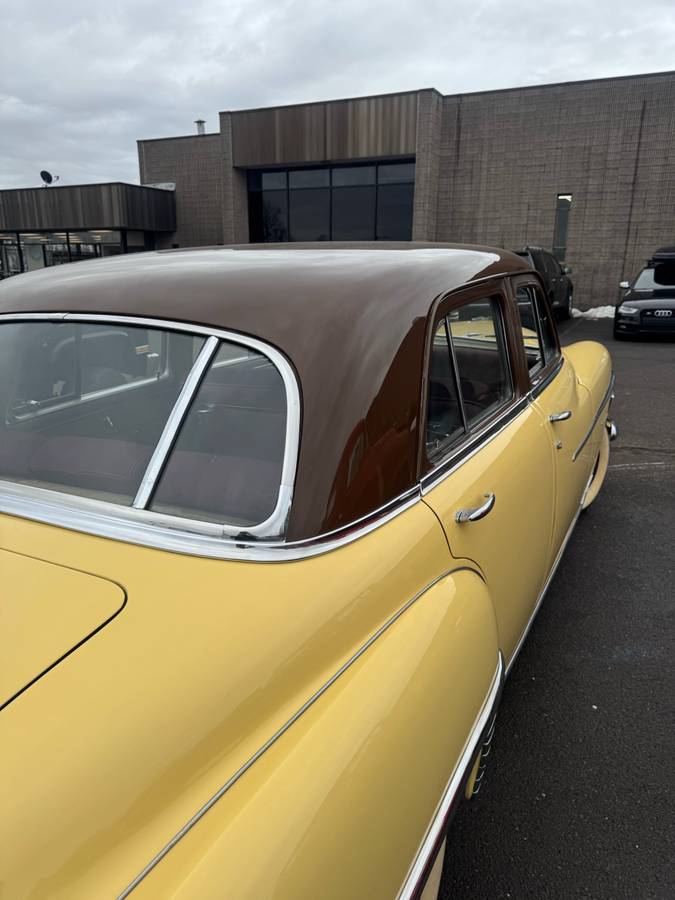 Chrysler-Windsor-1950-yellow-157715-12