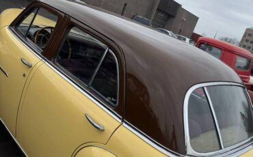 Chrysler-Windsor-1950-yellow-157715-14