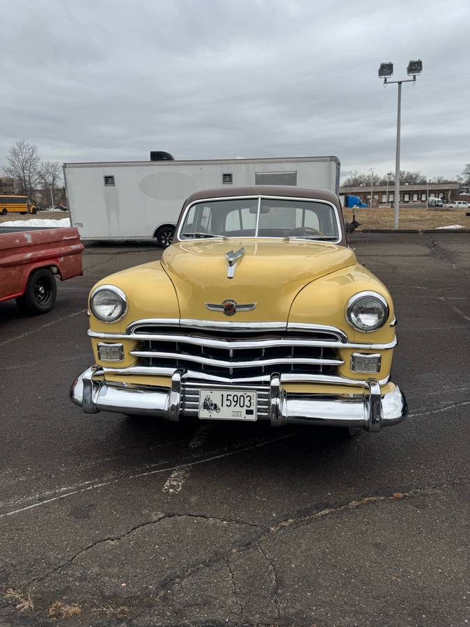 Chrysler-Windsor-1950-yellow-157715-2