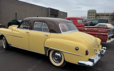 Chrysler-Windsor-1950-yellow-157715-7